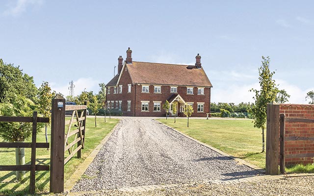 Victoria-Farm.jpg