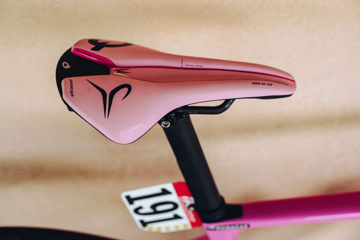 Details of Tadej Pogacar's custom Colnago V4RS made to celebrate his Giro d'Italia win
