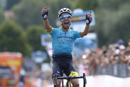 Fabio Aru wins the Italian national championship road race.