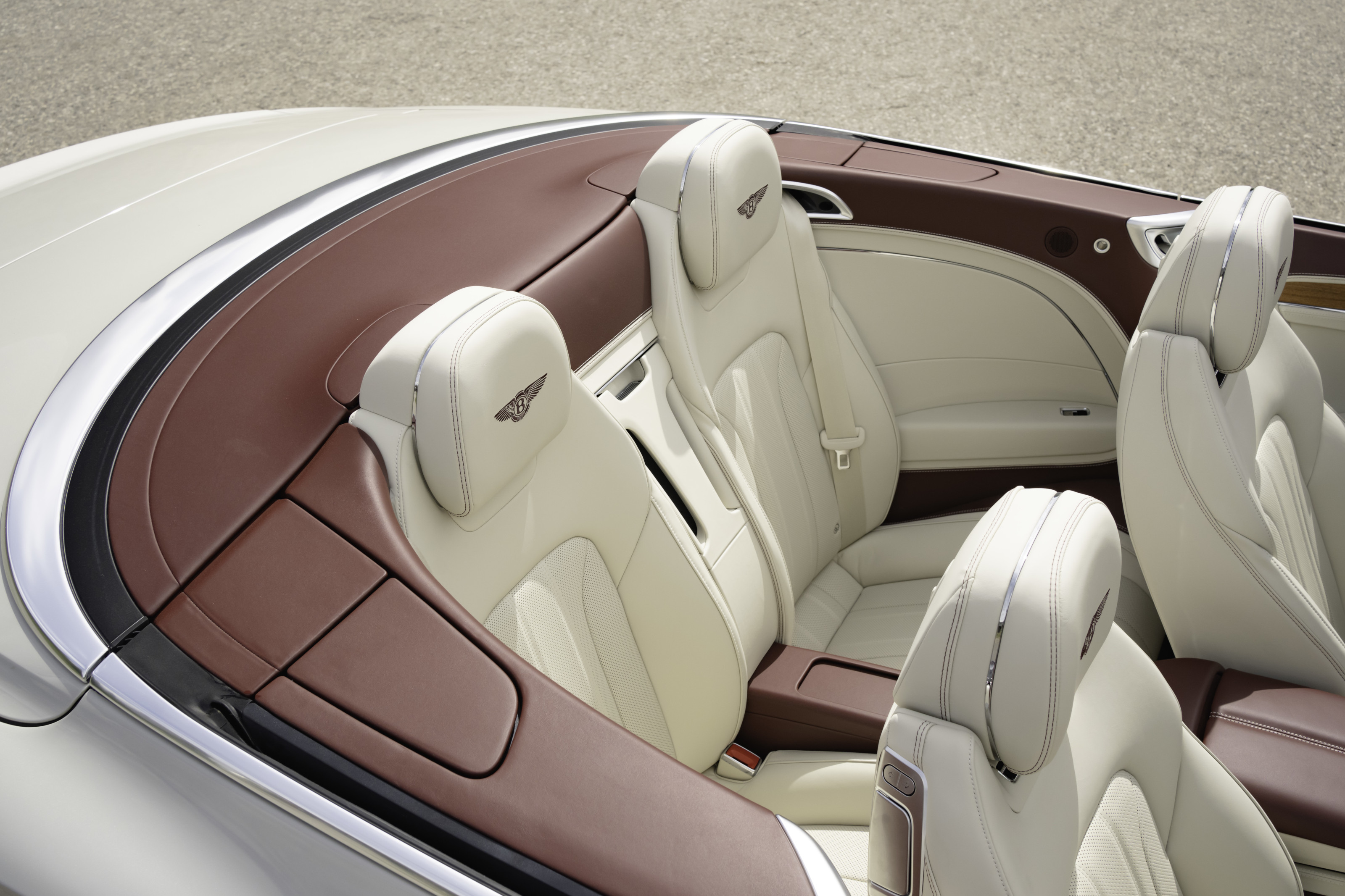 Bentley Continental GTC in White Sand