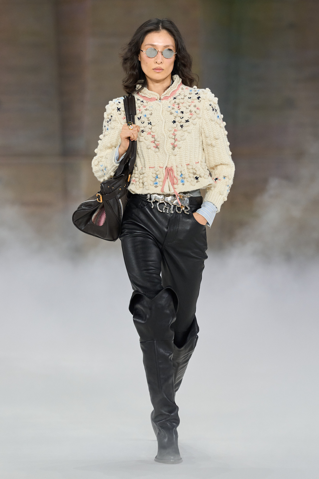 A Chlo&eacute; model walks the fall/winter 2026 runway at Paris Fashion Week.