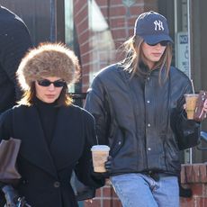 Kendall Jenner and Hailey Bieber in Aspen wearing opposite outfits