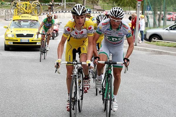 Ricc&ograve; and Di Luca (l-r) duel in the stage's finale.