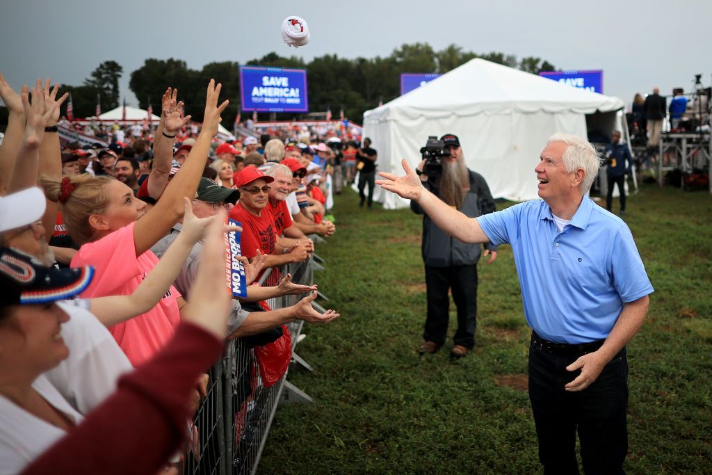 Mo Brooks