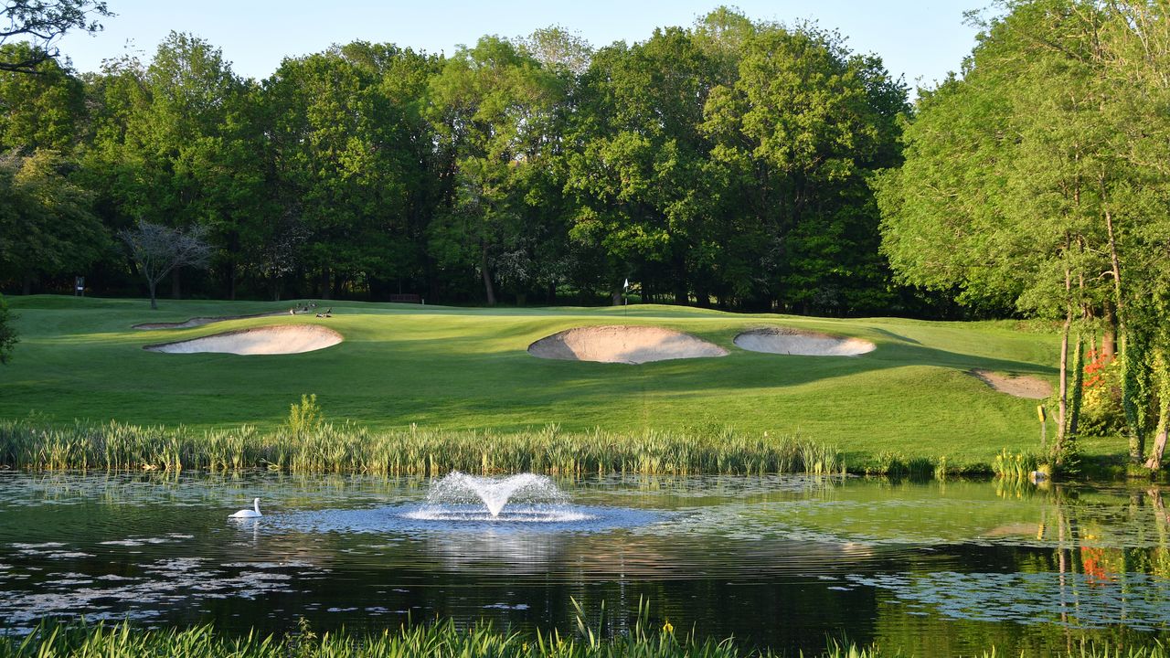 Calcot Park Golf Club - 7th hole