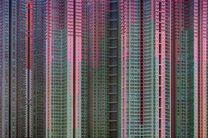 Hong Kong&#039;s crowded urban landscape