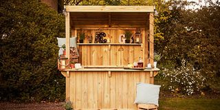 Wickes create an outdoor tiki bar