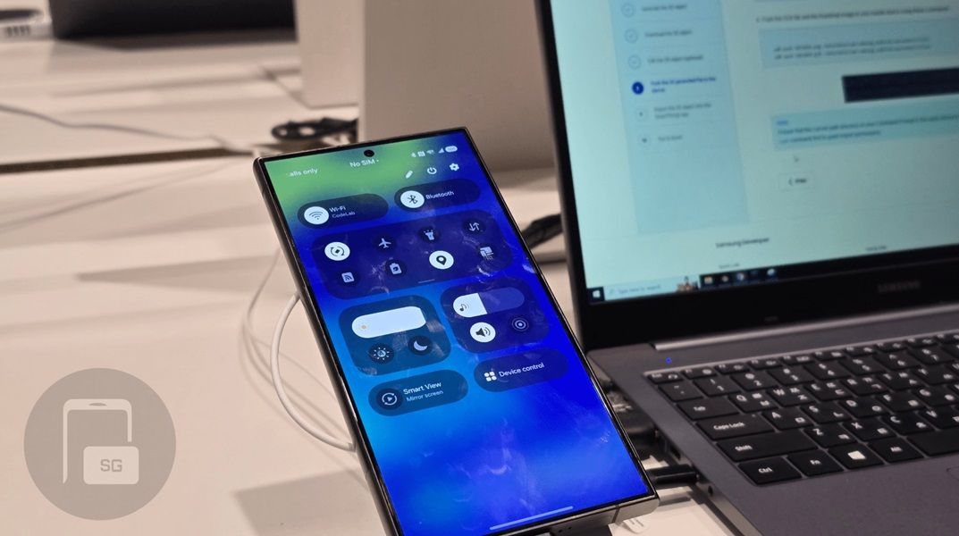 Samsung had a demo of One UI 7 on an S24 Ultra, which showed off its revamped Quick Settings.