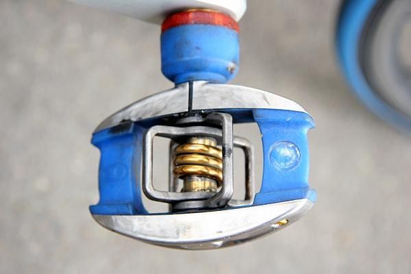 Crank Brothers' dual-entry pedals.