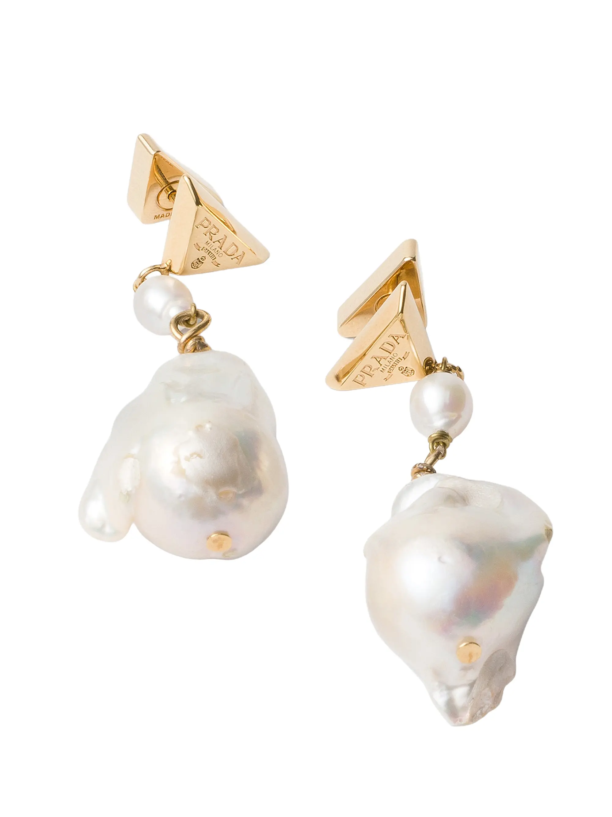 Metal Earrings With Pearls