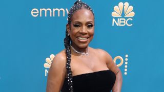 Sheryl Lee Ralph on 2022 Emmy's red carpet.