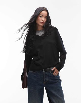 Arket Merino Wool Sweater With V-Neck in Black