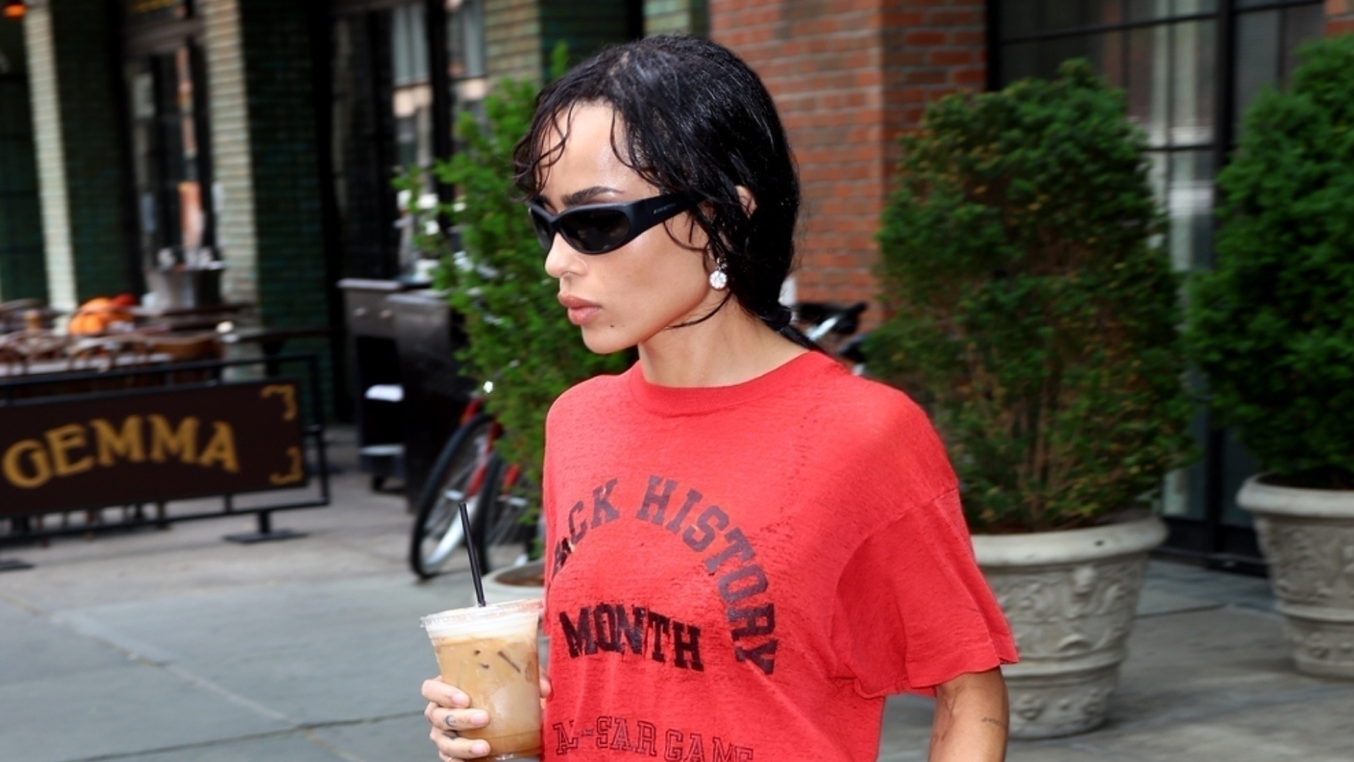 Zoë Kravitz Uses New York's Heat Wave to Restart Summer 2024's Track Shorts Trend