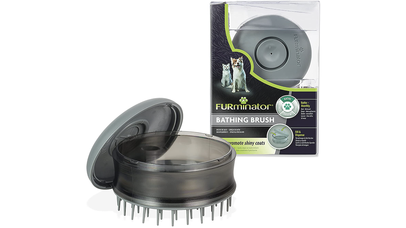 Bathing brush for pets