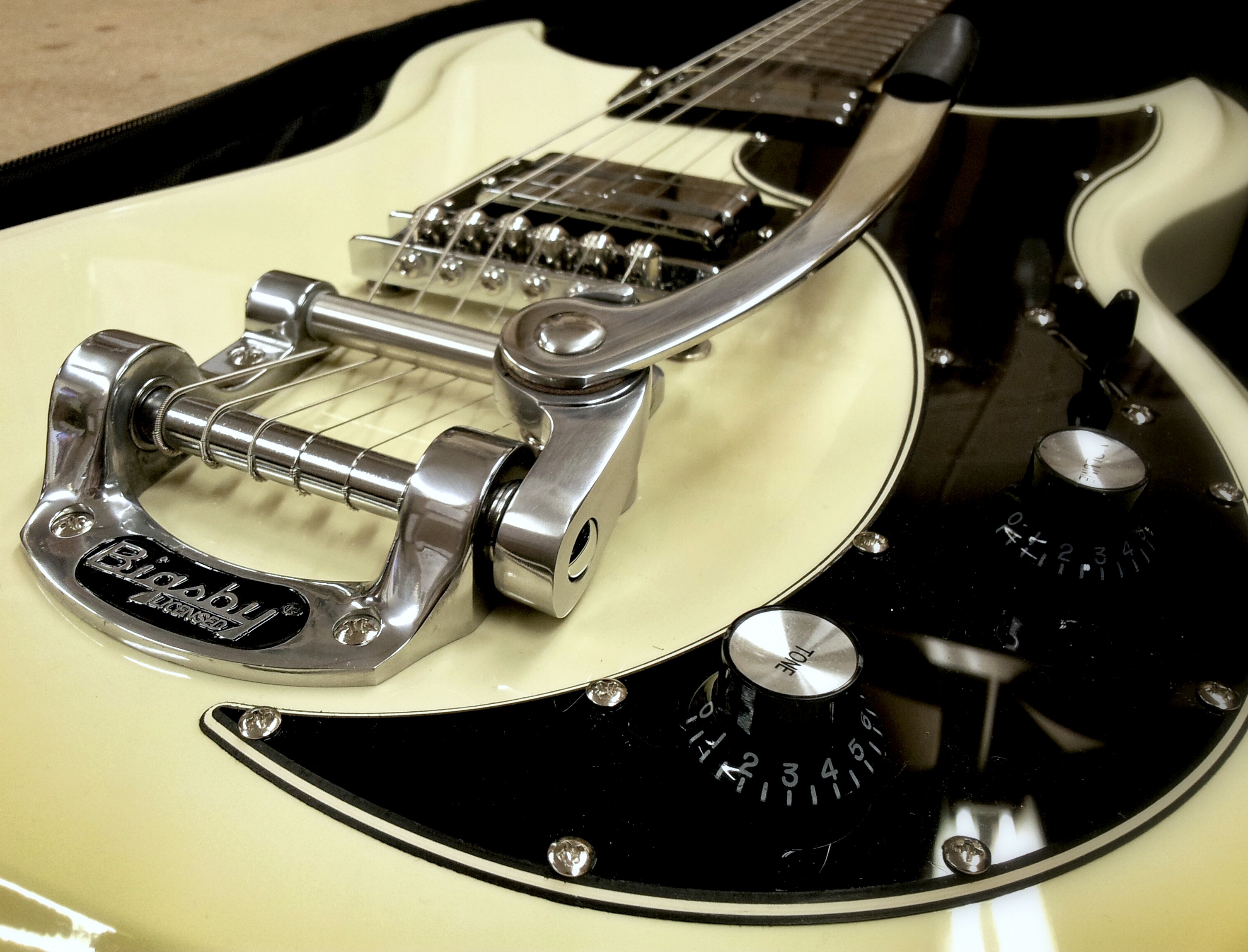 Godin Richmond Dorchester with Bigsby