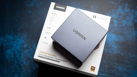 UGREEN 17-in-1 Maxidok Thunderbolt 5 review on Android Central