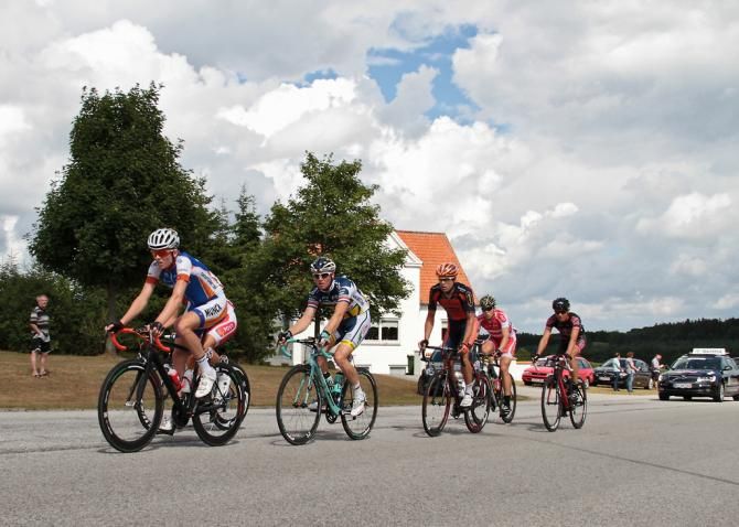 Break of the day with Frederik Plesner (Team TREFOR), Nikola Aistrup (Concordia Forsikring-Riwal), Jimmi S&oslash;rensen (Team Post Danmark), Markus Kilsgaard (Team Post Danmark) and Magnus Cort (Team CULT Energy)