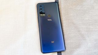 TCL 30 V 5G review