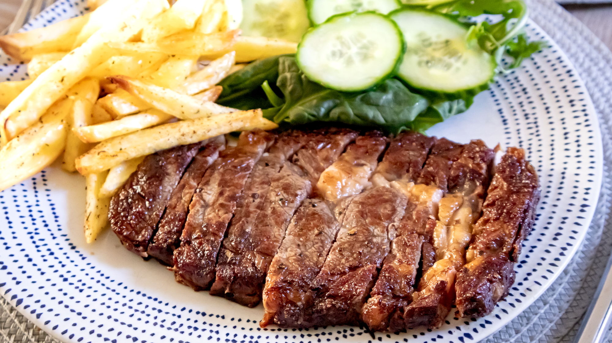 Steak cooked using the GoveeLife meat thermometer