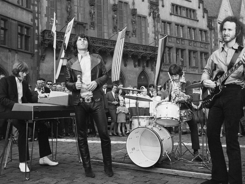Robby Krieger talks film, fashion, TV and new Doors Blu-ray, R-Evolution