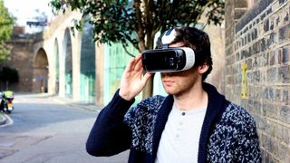 Samsung: 4K phone displays could really help VR