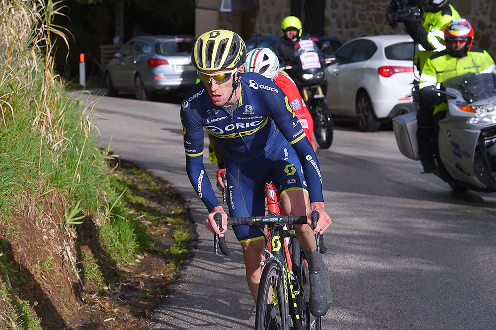 Adam Yates attacks the lead group at GP Industria &amp; Artigianato