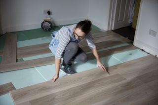 How to lay laminate flooring step by step