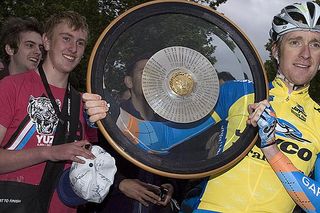 Tour winner Brad Wiggins (Garmin-Slipstream) with the trophy of the 2009 Jayco Herald Sun Tour in Carlton.