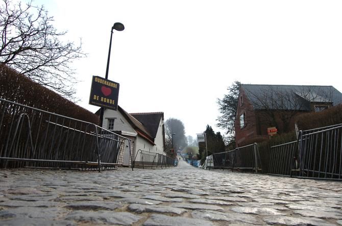 The cobbles at the base of the Koppenberg