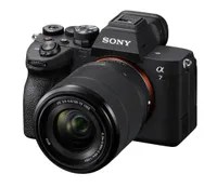Sony Alpha 7 IV + 28-70mm lens (SEL2870)