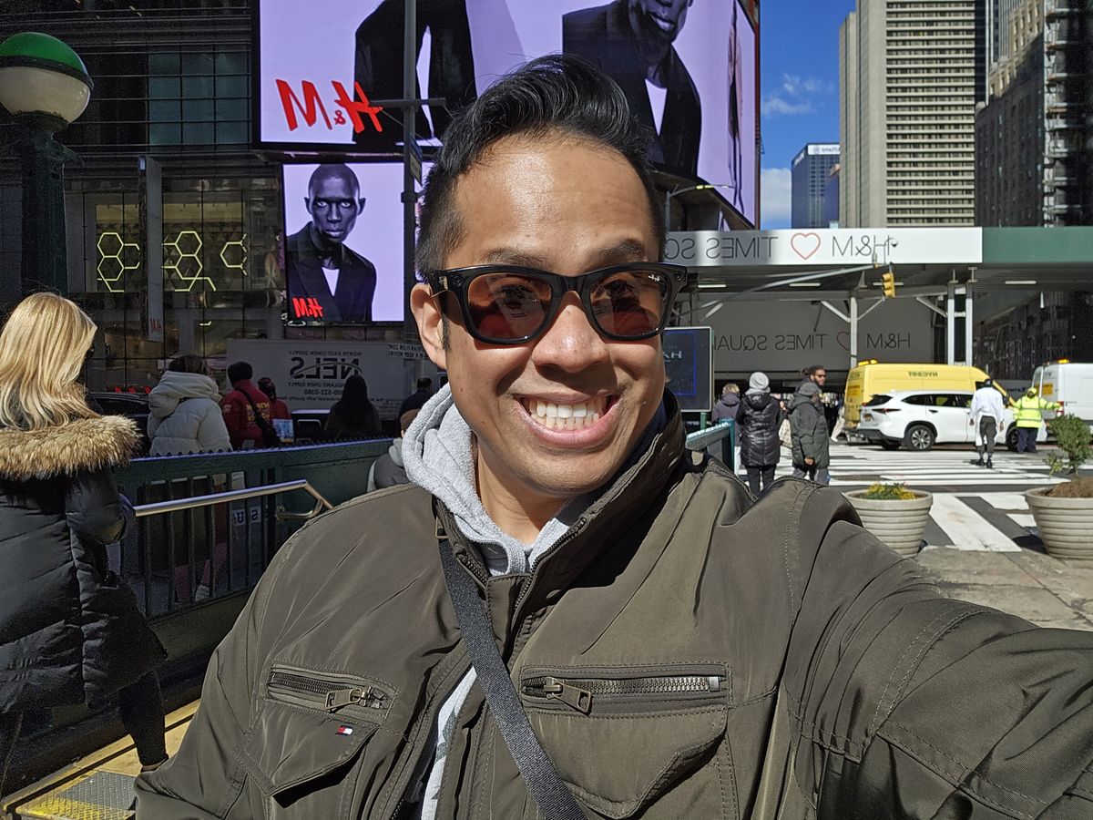 Samsung Galaxy S24 Ultra selfie.