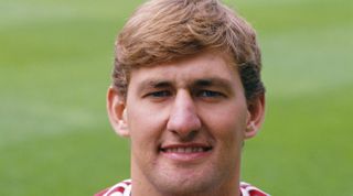 LONDON, UNITED KINGDOM - AUGUST 01: Arsenal defender Tony Adams pictured at Highbury before the 1988/89 season in August 1988 in London, England. (Photo by Andrew Gatt/Allsport/Getty Images)