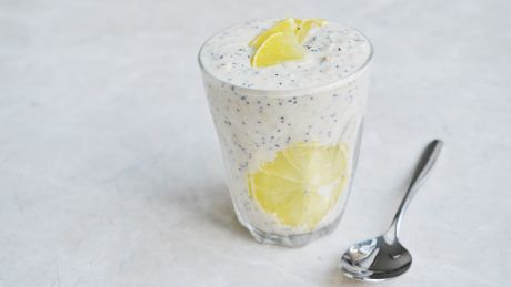 lemon-and-poppy-seed-overnight-oats