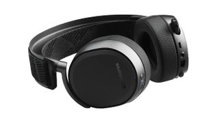 SteelSeries Arctis Pro Wireless vs Logitech G635 best gaming headset 2021