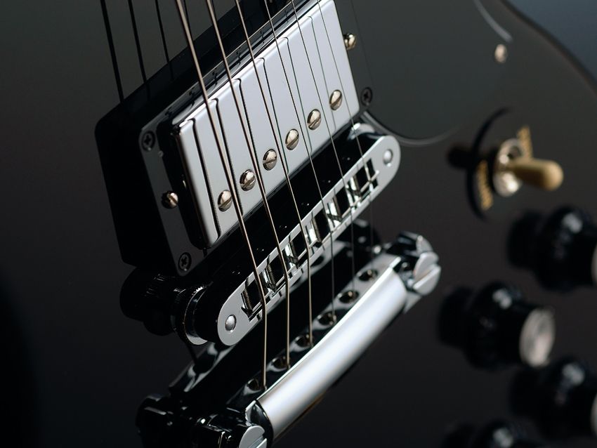 The tone is naturally focused, even without distortion.
