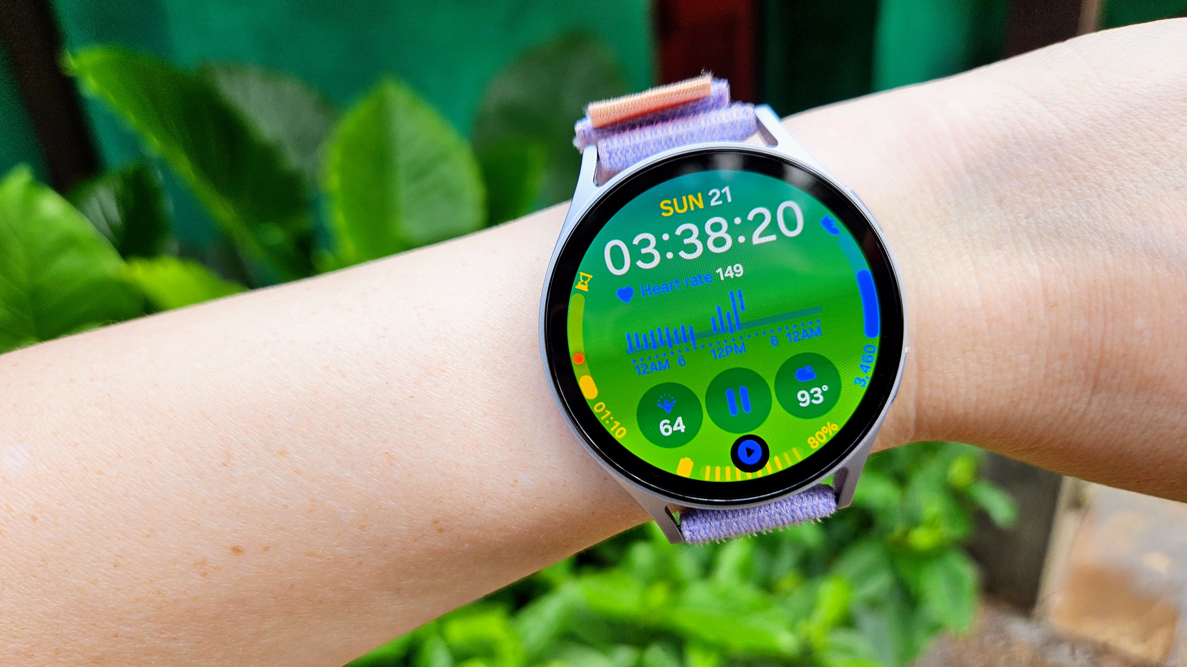 Ultra Info Board watch face on the Samsung Galaxy Watch 7