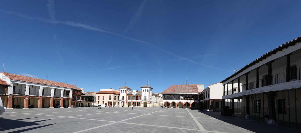 The Plaza de Espa&ntilde;a in Pinto