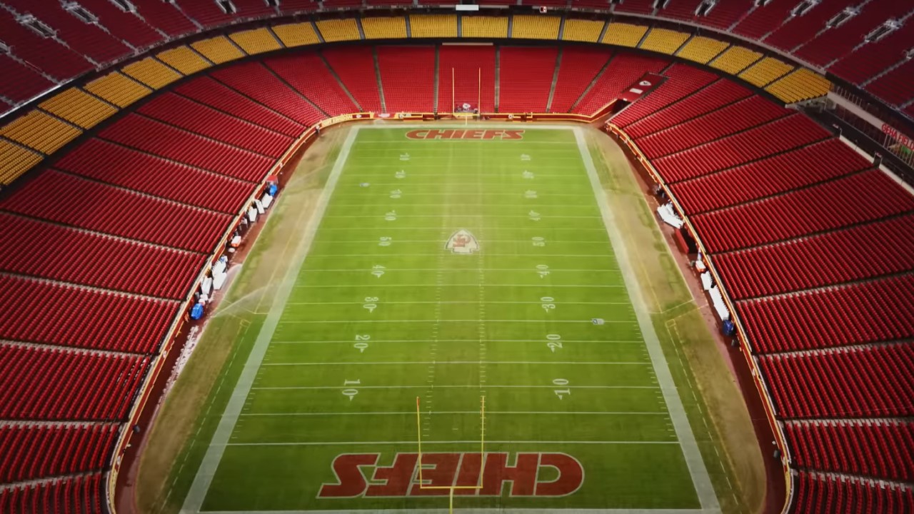 The Kansas City Chiefs football field is located at Arrowhead Stadium in "Falling in love with football" Post-season commercial.