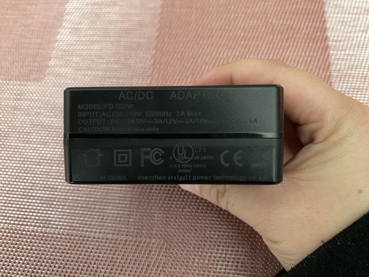 The 100W power adapter with Apollo Max