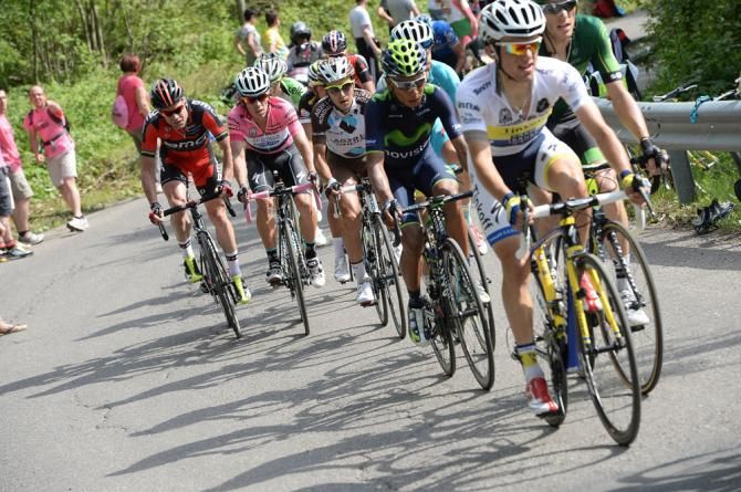 Rafal Majka (Tinkoff-Saxo) sets the pace for the maglia rosa group