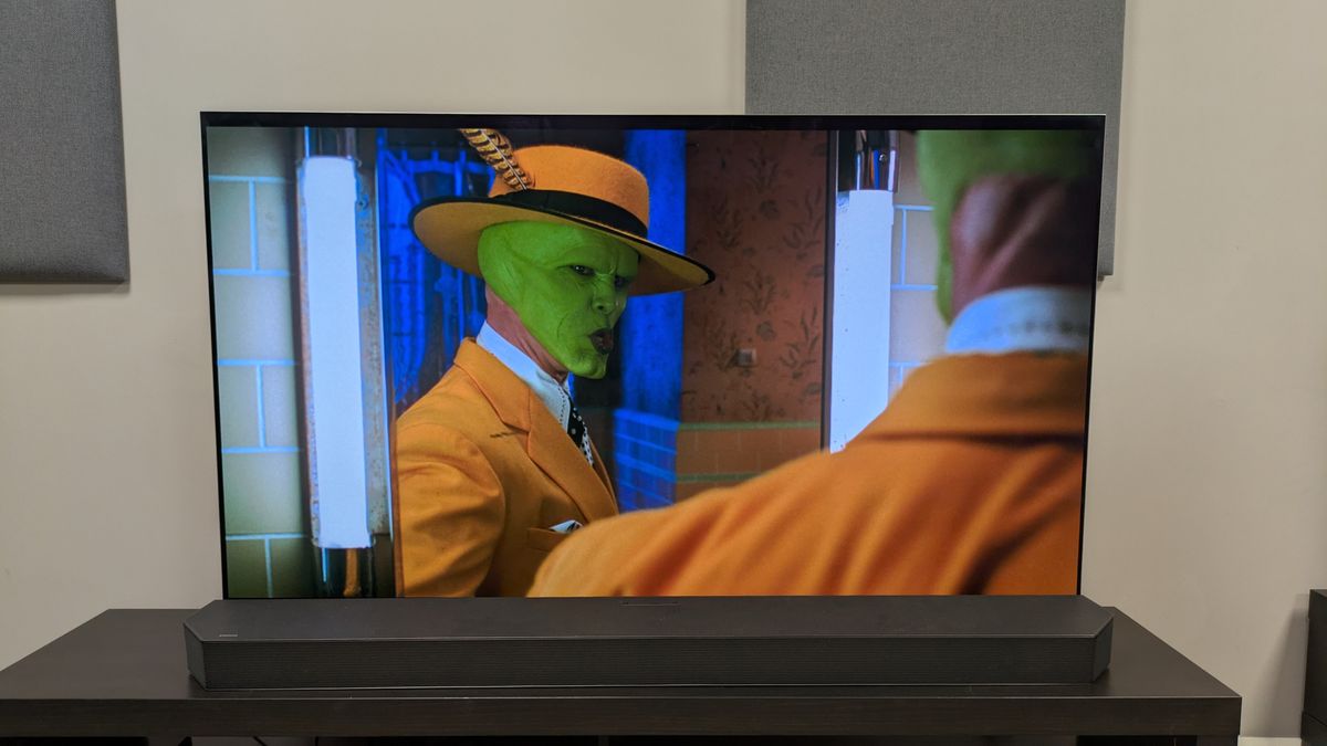 The Mask 4K Blu-ray showing The Mask in front of a mirror on LG G5