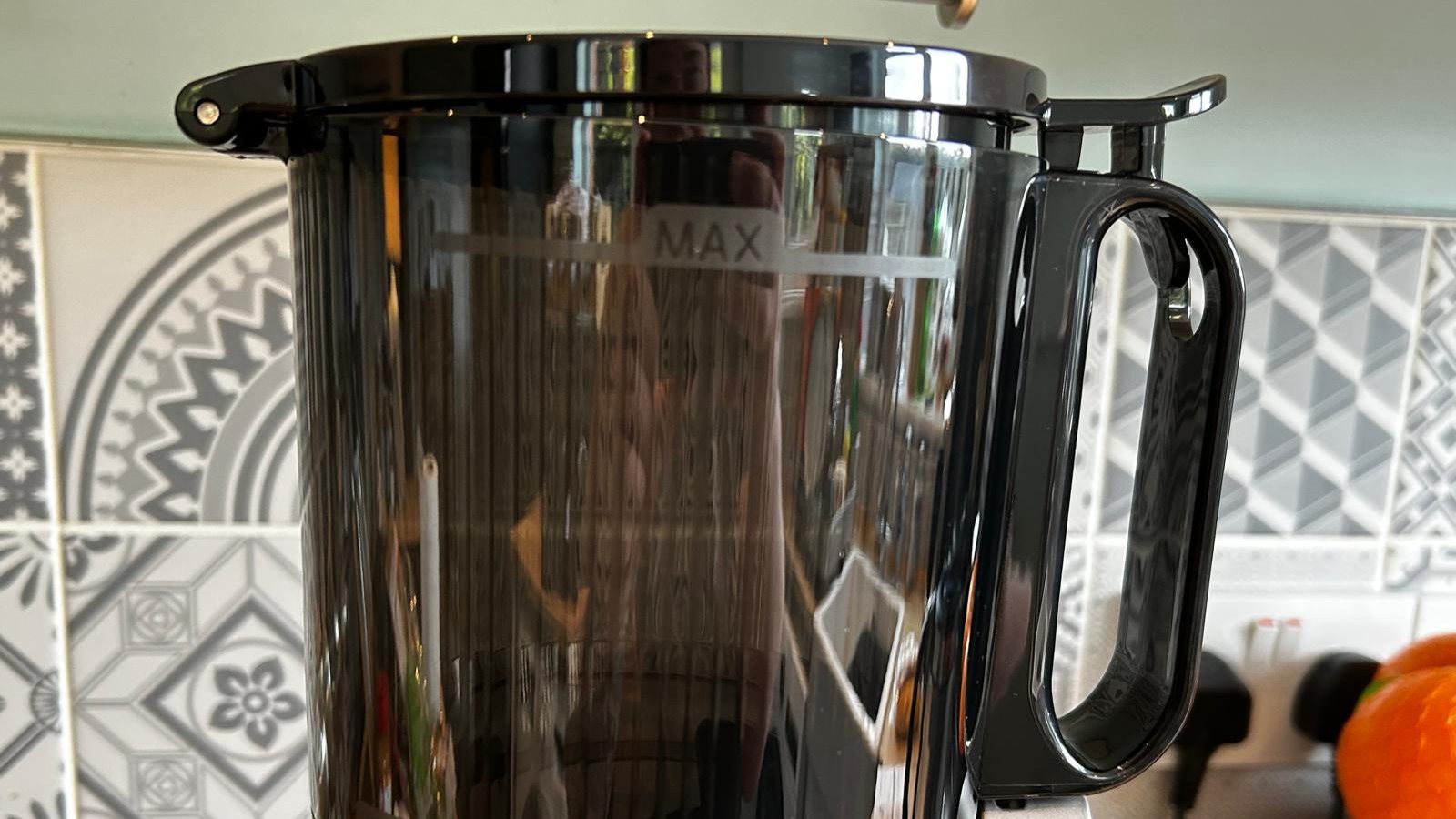 Amzchef Slow Juicer SJ-036 main feeding cup