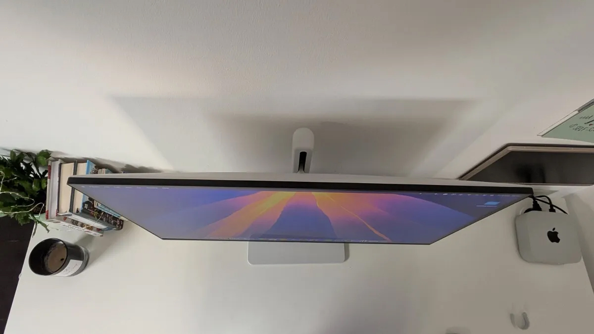 A bird&#039;s eye view of a monitor on a desktop.