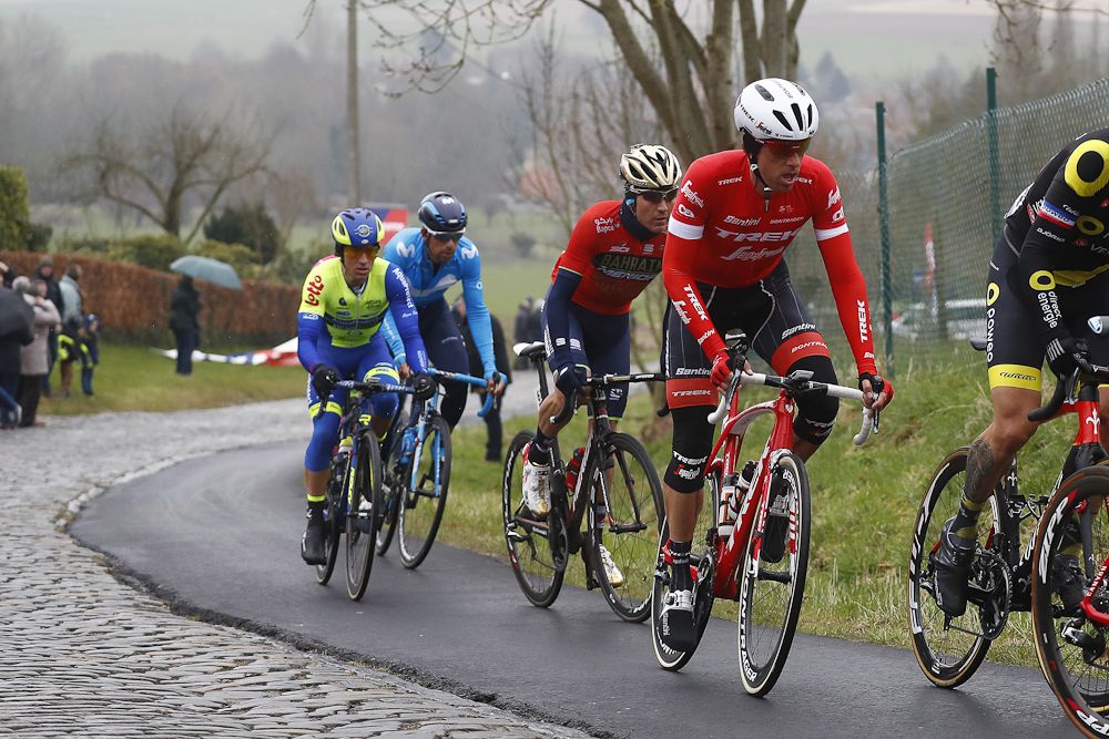 Koen De Kort (Trek - Segafredo) and Heinrich Haussler (Bahrain - Merida)