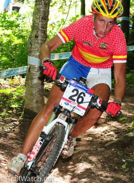 Anna Villar Argente shredding some sweet singletrack