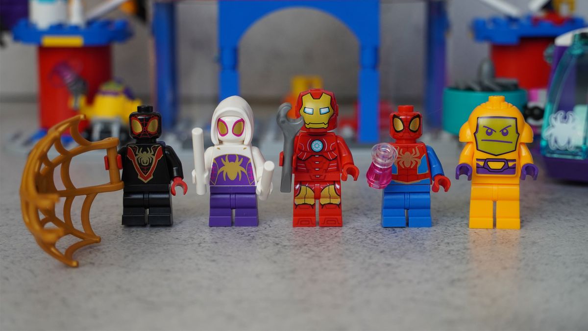 Lego Marvel Team Spidey Web Spinner Headquarters review | Space