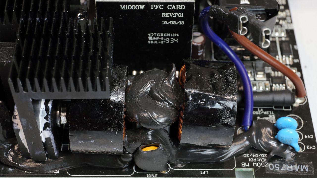 Corsair RM750x