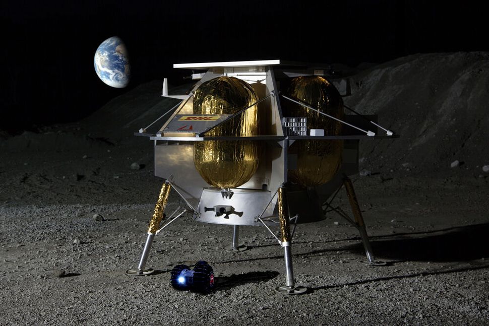 Japan's 1st Moon Rover to Touch Down in 2021