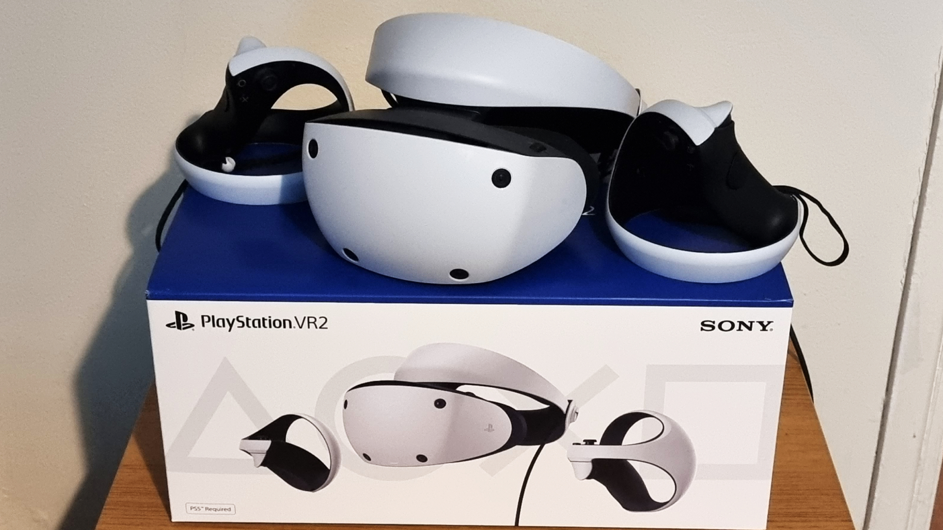 The PSVR 2 sitting in its box