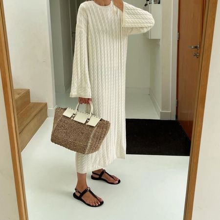 @anoukyve wearing one of the non flip flop summer sandal-trends 2026